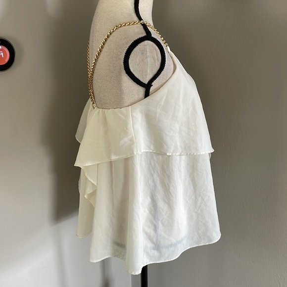 Forever 21 top with metal chain details - Picture 2 of 4